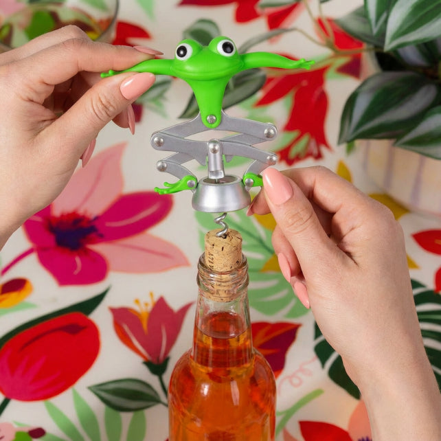 Pylones Kollu Tirbuson - Frog Me Up